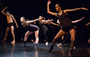 Spettacolo e aperitivo performativo con Francesca Mommo – sabato 14 aprile ore 19, TeatroLibero teatro libero
