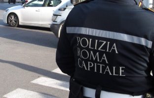 Veicoli abbandonati, nel 2019 rimossi già 1800 carcasse roma capitale