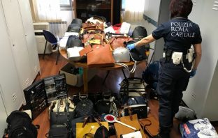 Termini: la Polizia Locale rinviene tra il fogliame bustine di marijuana pronte per lo spaccio roma capitale