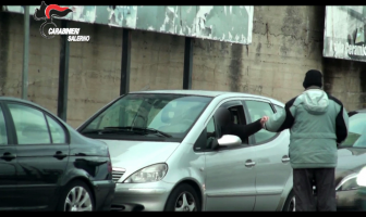 parcheggiatori abusivi