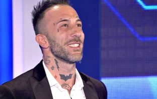Gli sms hot di Simone Coccia con la pornostar Serena Rinaldi Simone Coccia