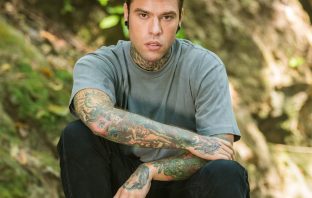 Fedez in arrivo nei palazzetti il “Paranoia Airlines Tour” fedez