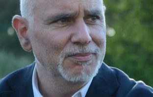 Rifiuti: Nanni (IIC), Raggi venga a vivere a Roma est rifiuti