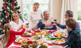 Romani a tavola a Natale: le calorie dei piatti più tipici pranzo natale