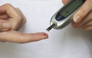Diabete: dall’EMA il via libera per nuovi farmaci per le complicanze renali grazie anche allo Studio Credence4 diabete