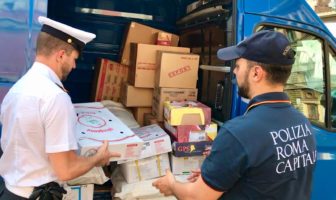 Stazione Termini: Polizia Locale sequestra 300 kg di merce alimentare polizia locale