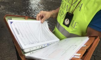 Certificati falsi per il rinnovo del permesso di soggiorno permessi soggiorno