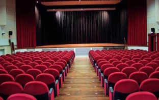 UTR. L’ultimo decreto del Ministro Franceschini ignora i Teatri con meno di 300 posti e i giovani teatro