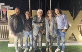 Razzi festeggia sotto le stelle dell’Extra Lux razzi