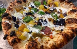 Marco Quintili, il maestro omaggia il Pizza Day con la “Casertana” quintili