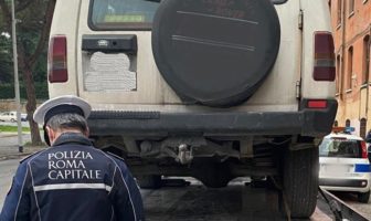 Circolava con auto targa estera: fermato per un controllo, conducente è risultato privo di regolare permesso di soggiorno e con precedenti penali a carico polizia