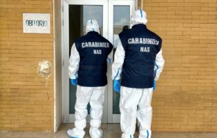 Controlli Carabinieri NAS in 375 obitori: feretri accantonati e mancanza di igiene nas