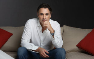 RAOUL BOVA presidente di giuria del Monte-Carlo film Festival de la Comédie di Ezio Greggio bova