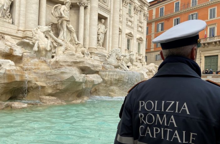 fontana di trevi