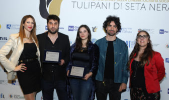 tulipani di seta nera