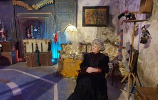 Un Falò arcobaleno per accogliere la Befana al Castello di Lunghezza nel Fantastico Mondo di Babbo Natale e per tutte le nonne si festeggia “Befanonna” befana