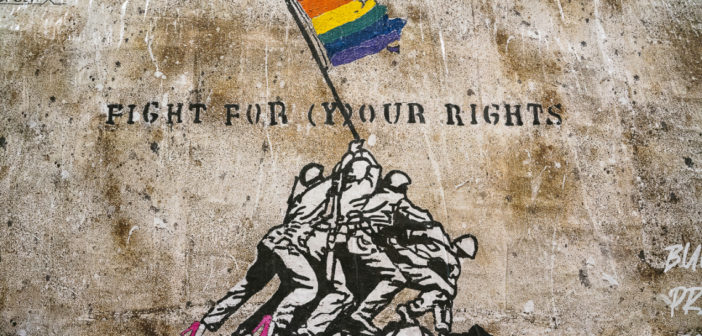 Street Art: a Roma in Via Labicana “FIGHT FOR (Y)OUR RIGHTS” la nuova opera della Street Artist Laika