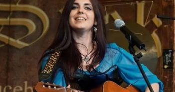 Parte dalla Svizzera il tour internazionale della cantautrice italiana Ida Elena
