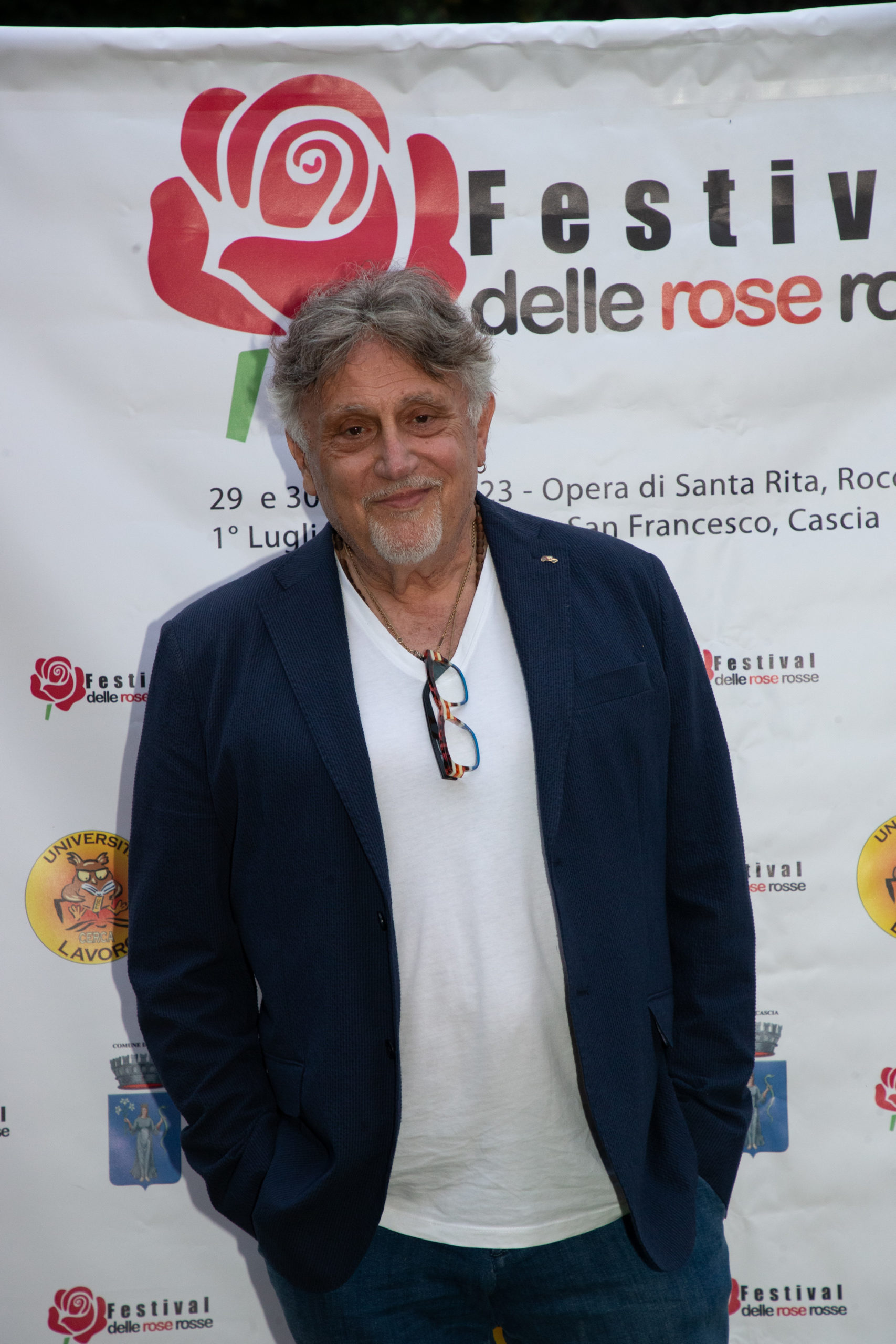 festival delle rose rosse