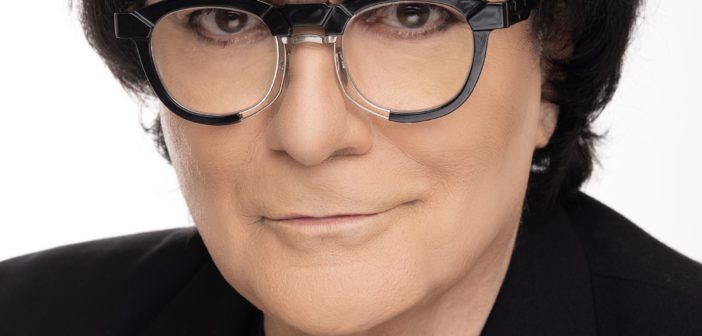 Renato Zero annuncia l’uscita del suo nuovo album “AUTORITRATTO”, fuori venerdì 8 dicembre. A marzo 2024 concerti dal vivo.