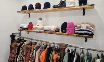 Inaugurazione glamour in una delle vie dello shopping shopping