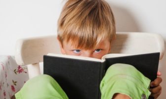 Come capire se il proprio figlio è miope miopia