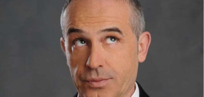 Antonio Giuliani al Teatro Nuovo Orione con “The Machine”: comicità travolgente e risate senza freni