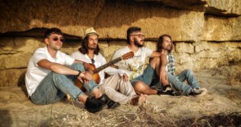 “Bagnasciuga” è il singolo d’esordio della band agrigentina CAPOCOTTA