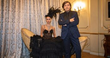 Anton Giulio Grande alla Milano Fashion Week con la collezione dedicata a Frida Kahlo