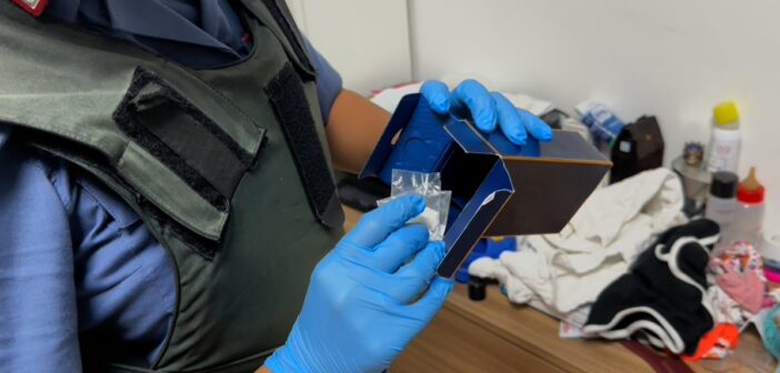 Roma, smantellata rete transnazionale per prostituzione e spaccio: 11 arresti nell’operazione “Don Carlos”
