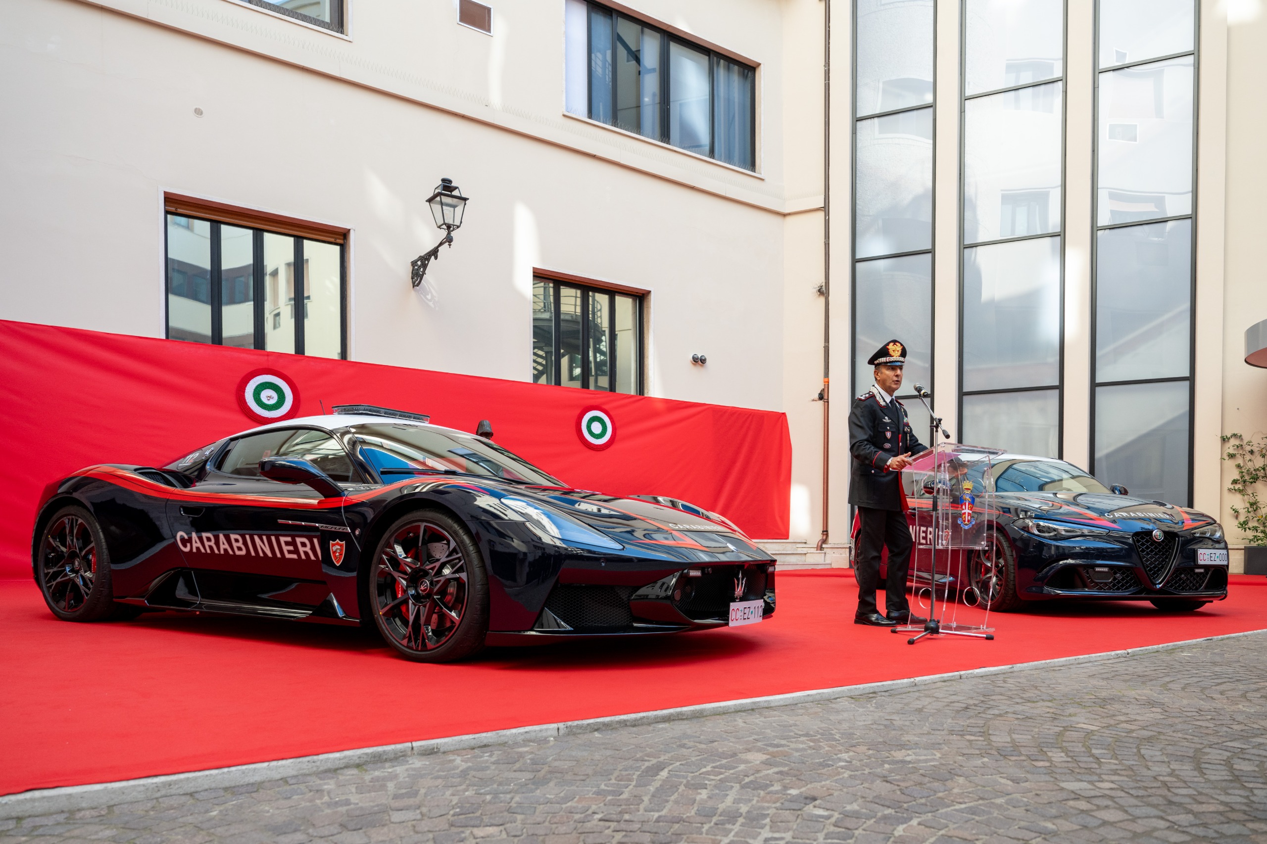 maserati carabinieri