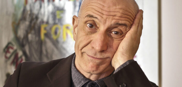 Peppe Servillo porta in scena Il fuoco che ti porti dentro al Teatro Palladium per Flautissimo 2025