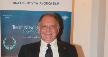 Cecchi Paone guida nel cuore nascosto di Napoli: successo per la proiezione di “Tenet nunc Parthenope – Napoli Esoterica”