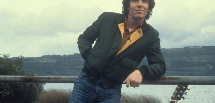 Rino Gaetano: da un manoscritto ritrovato il brano “E io ci sto” rivive tra Roma e Capri in un videoclip di Nicolò Bassetto