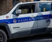 Via del Tritone: ruba superalcolici in un supermercato, fermato dalla Polizia Locale