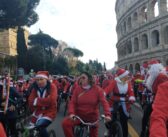 Babbo Natale in bicicletta per i bambini malati di cancro: Roma pedala per Peter Pan ODV