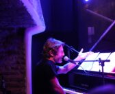 Angelo Mellone conquista l’Alexanderplatz: una serata di musica, emozioni e amici speciali