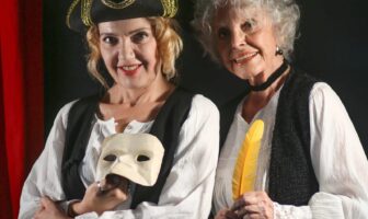 Beatrice Gregorini e Renata Zamengo in Erotico Veneziano