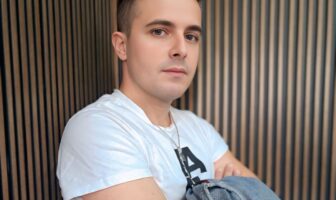 profumo di viole sfiorite