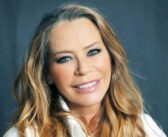 Barbara De Rossi in scena con Made in Italy di David Norisco, regia di Francesco Branchetti