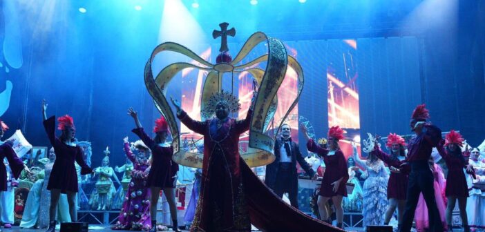 Niente carri, solo ago e filo: Stefano Fresi ambasciatore dell’unico Carnevale in Quadriglie d’Italia.