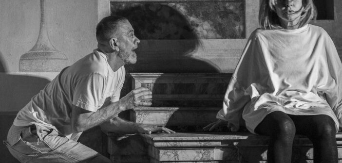 Più forte di me a Teatrosophia: una storia d’amore che travolge tutto