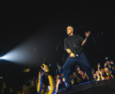 Eros Ramazzotti debutta da Parigi e annuncia la leg europea 2027 di “Una Storia Importante World Tour”
