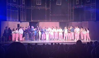 Il ragazzo dai pantaloni rosa