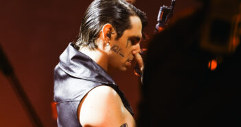 Achille Lauro inarrestabile: dopo i sold out del 2026 arrivano 8 stadi nel 2027