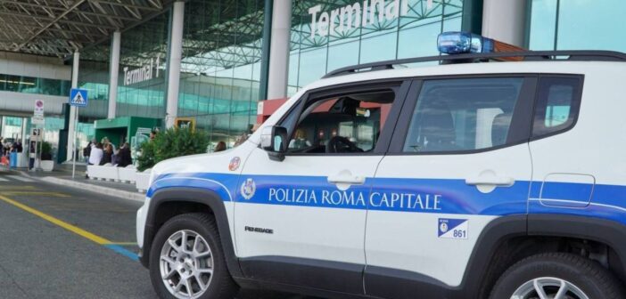 Fiumicino, controlli della Polizia Locale: conducente NCC sorpreso a fare uso di cocaina durante il servizio
