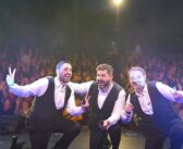 Gemelli di Guidonia a teatro con “Intelligenza Musicale 2.0”: tour 2025/2026 tra musica, comicità e intelligenza artificiale