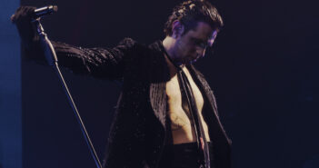 Achille Lauro sorprende tutti: nuovo singolo “In viaggio verso il Paradiso” e tour negli stadi 2027