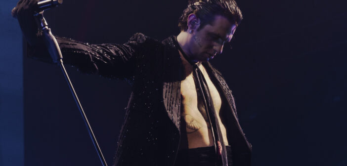 Achille Lauro sorprende tutti: nuovo singolo “In viaggio verso il Paradiso” e tour negli stadi 2027