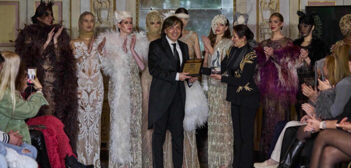 Anton Giulio Grande riceve il Best Womenswear Designer e conquista la Milano Fashion Week